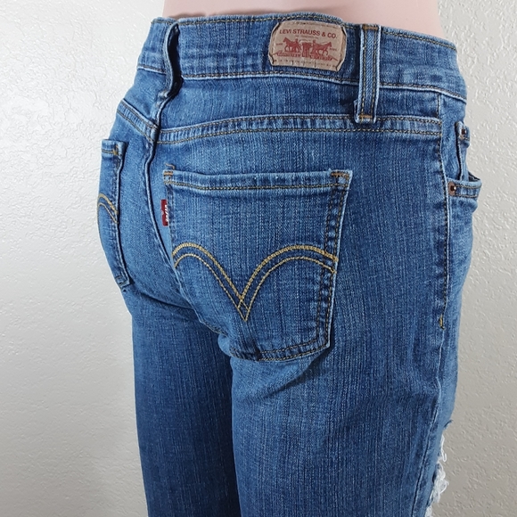 Levi's - Picture 5 of 9